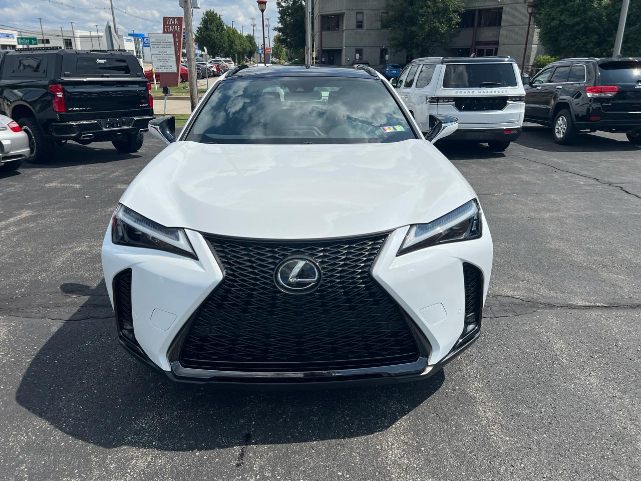 lexus ux hybrid 2023 JTHB9JBH1P2069364 image lexus ux hybrid 2023 JTHB9JBH1P2069364 image